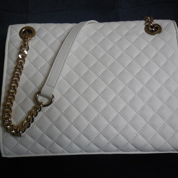 Guess White Quilted Crossbody Handbag - Picture 5 of 8
